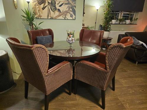 Heel mooie antieke Eettafel met heel duure Stoelen, Huis en Inrichting, Complete eetkamers, Zo goed als nieuw, 4 tot 6 stoelen