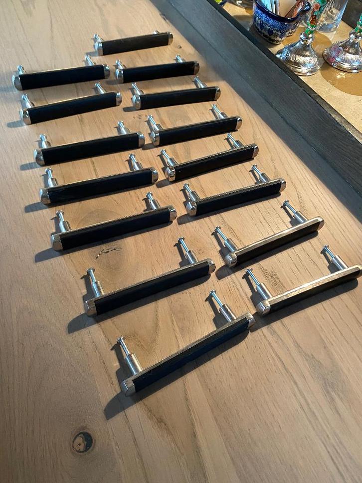 Handgreep voor kastdeur of keukendeurtje, Huis en Inrichting, Overige Huis en Inrichting, Zo goed als nieuw, Ophalen of Verzenden