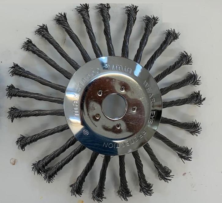 Nieuwe staalborstel / onkruidborstel voor benzine bosmaaier, Tuin en Terras, Hand-tuingereedschap, Nieuw, Onkruidsteker, Ophalen of Verzenden