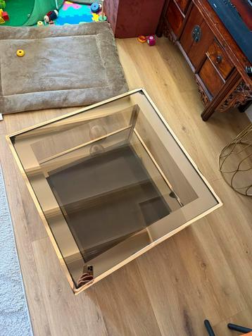 Retro Glazen Tafel - Goud & Gerookt Glas beschikbaar voor biedingen