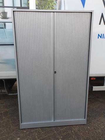 Nette Ahrend roldeurkast aluminium  beschikbaar voor biedingen