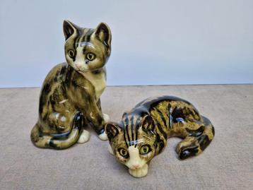 Twee poezen beeldjes beschikbaar voor biedingen