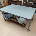 Tafel op wielen met melkglas blad, Ophalen, 100 tot 150 cm, 50 tot 100 cm, Zo goed als nieuw