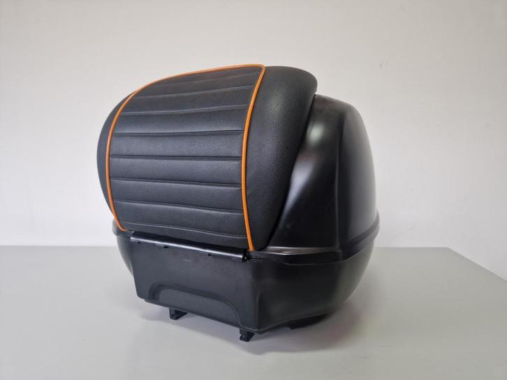 Topkoffer voor vespa gts 300 met rugkussen / rugsteun koffer, Motoren, Accessoires | Koffers en Tassen, Ophalen