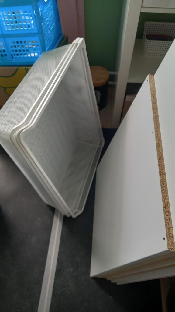 3 draadmanden en 1 plank Pax 75 breed met geleiders, Ophalen, Kunststof, 50 tot 75 cm, Nieuw