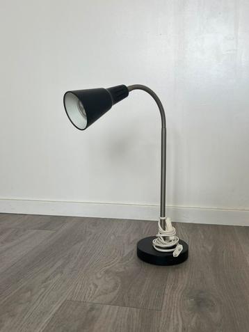 Bureaulamp beschikbaar voor biedingen