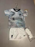 Nike liverpool tenue maat 80-86, Kinderen en Baby's, Ophalen of Verzenden, Nieuw, Jongetje of Meisje