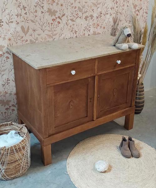 Vintage commode met marmerenblad babykamer dressoir  hout, Kinderen en Baby's, Kinderkamer | Commodes en Kasten, Zo goed als nieuw