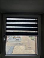 Rolgordijn Zebra - Stijlvol en functioneel, Zo goed als nieuw, Modern, 100 tot 150 cm, Zwart