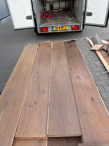 36 m2 eiken multivloer. 22 cm breed, 21 mm dik toplaag 6mm beschikbaar voor biedingen