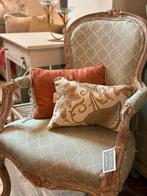 Antieke franse fauteuil nieuw gestoffeerd, landelijke stoel, Hoofdstraat 15 steeg, Il fienile, 50 tot 75 cm, Info@ilfienile.nl