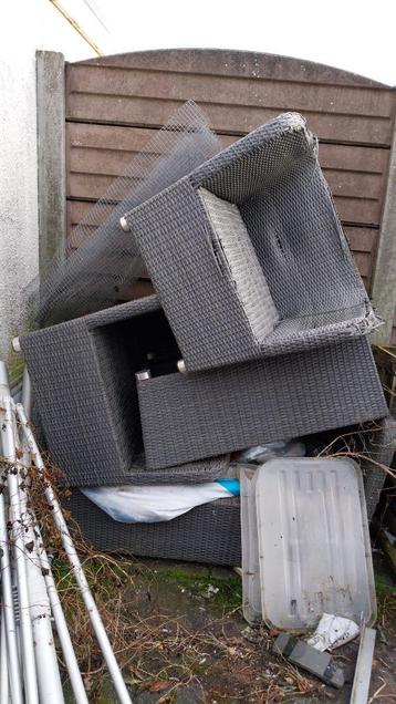 oud ijzer of onderdelen, rolstoelen, compressor, tuinset etc beschikbaar voor biedingen