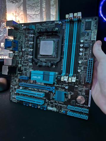 AM3+ moederbord met cpu beschikbaar voor biedingen