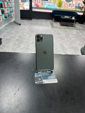 iPhone 11 Pro Max 256GB Groen! Accu 94%! Krasvrij! Garantie beschikbaar voor biedingen