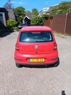 Volkswagen Fox 1.2 40KW 2006 Rood, Auto's, Voorwielaandrijving, Stof, 54 pk, 4 stoelen