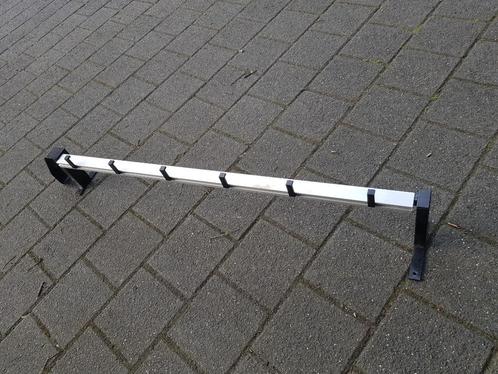 Kapstok aluminium, oerdegelijk, Huis en Inrichting, Woonaccessoires | Kapstokken, Gebruikt, Wandkapstok, 100 tot 150 cm, Metaal