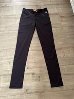 zwarte stoere broek Polishrock met gouden studs maat S, Ophalen of Verzenden, Zo goed als nieuw, Maat 36 (S), Lang