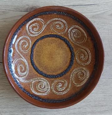 Vintage Schaal Duits Keramiek Bruin 16,5 cm. beschikbaar voor biedingen