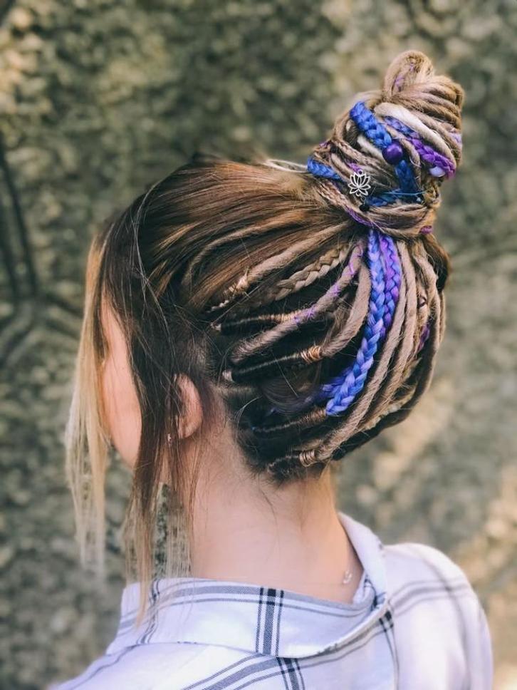 Dreadlocks and braids / Dreadlocks en vlechten, Diensten en Vakmensen, Kappers en Thuiskappers, Dreadlocks of Vlechten, Komt aan huis