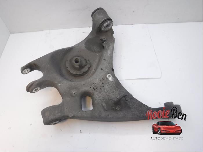 Draagarm onder links-achter van een Audi A4, Gebruikt, -, -, -