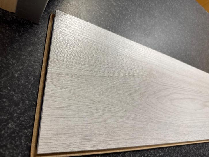 7.00 mtr / 2 RESTANT LAMINAAT KRONO, Huis en Inrichting, Stoffering | Vloerbedekking, Nieuw, Laminaat, Wit, Grijs, minder dan 10 m²