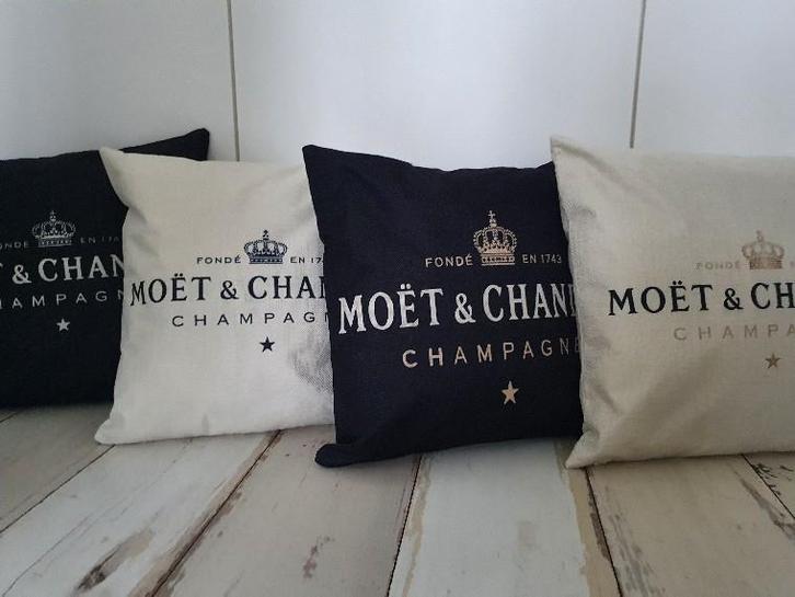 Moet&Chandon Linnen Dubbelzijdige Kussenhoezen 45cm., Huis en Inrichting, Woonaccessoires | Kussens, Nieuw, Vierkant, Ophalen of Verzenden