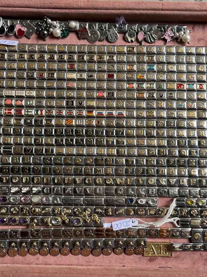 Orginele nomination bedels tweedehands, Sieraden, Tassen en Uiterlijk, Armbanden, Zo goed als nieuw, Goud, Overige kleuren, Met bedels of kralen