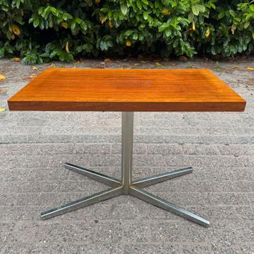 Vintage Jaren 60 Tv Tafeltje, Tv Meubel, Bijzettafel, Chroom beschikbaar voor biedingen