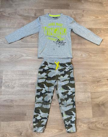 Grijze pyjama - Vingino - maat 110/116 beschikbaar voor biedingen
