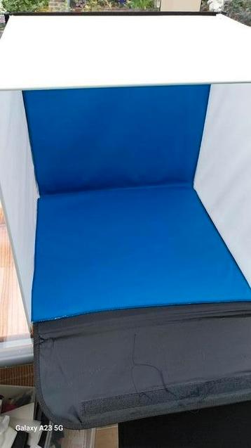 Fotostudio 40 x 40 cm voor op tafel beschikbaar voor biedingen