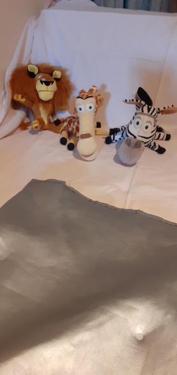 madagascer pluche figuren beschikbaar voor biedingen