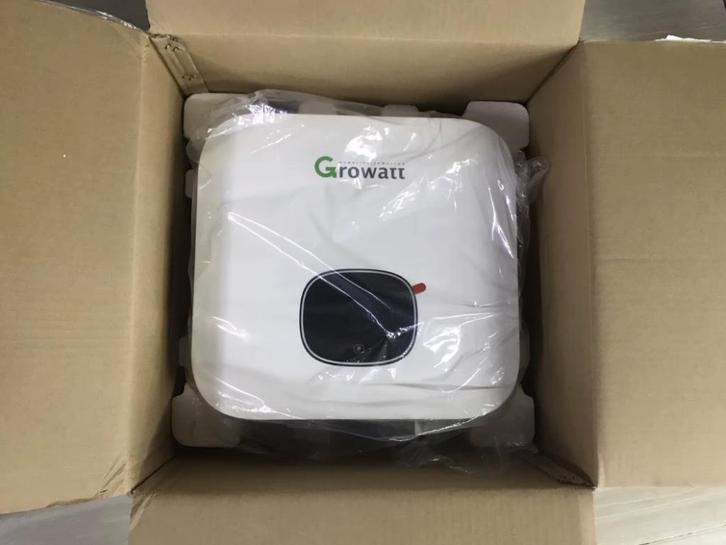 Growatt en Enphase omvormers restpartij 8 stuks weg=weg, Doe-het-zelf en Verbouw, Elektra en Kabels, Nieuw, Overige typen, Ophalen of Verzenden