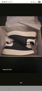 Alexander McQueen Sneakers - Zwart - Zo goed als nieuw., Kleding | Dames, Schoenen, Zwart, Ophalen of Verzenden, Alexander McQueen
