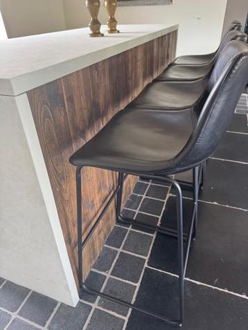 4 Leder Stoelen Barstoelen Barkrukken  beschikbaar voor biedingen
