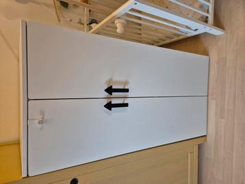 IKEA SMÅSTAD kast – wit, met 3 legplanken beschikbaar voor biedingen