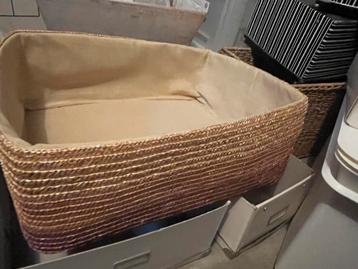 Rotan opbergmand - Mooi en praktisch! beschikbaar voor biedingen