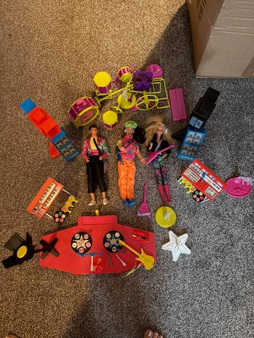 Vintage barbie poppen en spullen beschikbaar voor biedingen