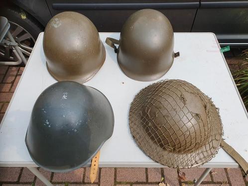 Verschillende militaire helmen/4 leger helmen, Verzamelen, Militaria | Algemeen, Landmacht, Helm of Baret, Ophalen of Verzenden