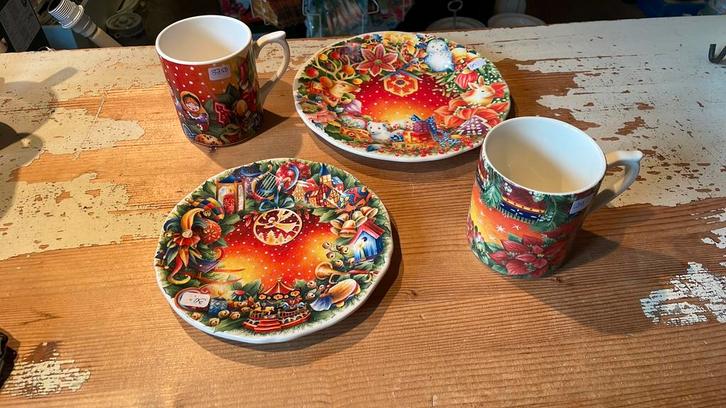 Gien JOYEUX FÊTES, Huis en Inrichting, Keuken | Servies, Overige typen, Overige stijlen, Ophalen of Verzenden