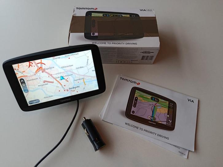TomTom Via 62 - Nieuwste Europa Kaart, Auto diversen, Autonavigatie, Gebruikt, Ophalen of Verzenden