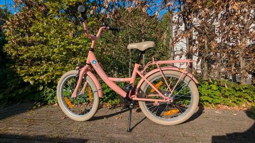 Leuke zalmroze kinderfiets, 18 inch, in zeer goede staat!, Fietsen en Brommers, Fietsen | Meisjes, Zo goed als nieuw, 18 inch