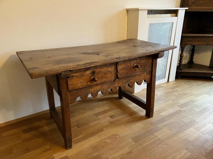Antieke tafel, sidetable, Spaanse betaaltafel, Antiek en Kunst, Antiek | Meubels | Tafels, Ophalen