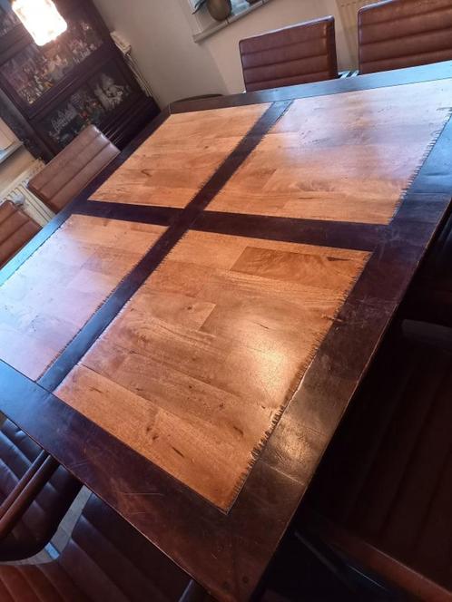 Eetkamer tafel vierkant two-tone koloniaal, Huis en Inrichting, Tafels | Eettafels, Gebruikt, 100 tot 150 cm, 100 tot 150 cm, Vijf personen of meer