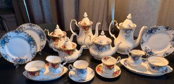 Vintage Royal albert moonlight rose country rose beschikbaar voor biedingen