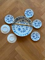 Meissen Porseleinen schaal met hengsel en 6 schoteltjes, Ophalen of Verzenden