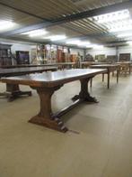 Oer 11517 vintage eikenhouten kloostertafel met dik blad, Ophalen