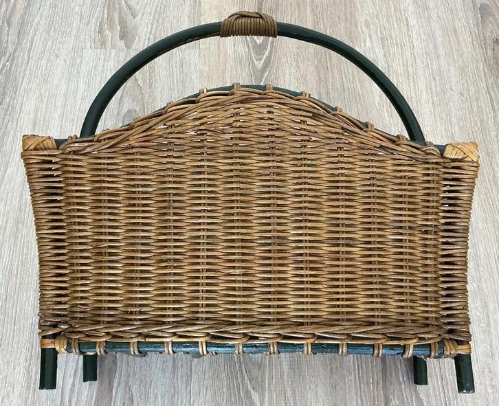 Lectuurbak/ lectuurmand, riet, Huis en Inrichting, Woonaccessoires | Krantenbakken en Lectuurbakken, Gebruikt, Ophalen of Verzenden