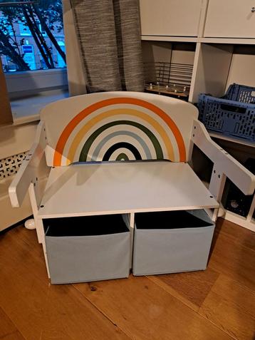 Leuke kinderbank met opbergruimte - Zo goed als nieuw! beschikbaar voor biedingen