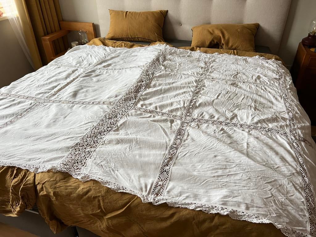 Kanten sprei of kleed 240x155cm, Gebruikt, Wit, Overige typen, Tweepersoons