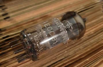 ECC81 Siemens Germany versterker buis beschikbaar voor biedingen